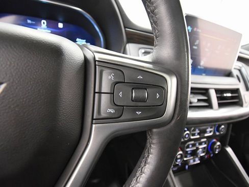 Used 2022 Chevrolet Suburban Z71 image 22