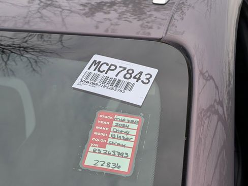 Used 2024 Chevrolet Blazer EV LT AWD/4WD image 38