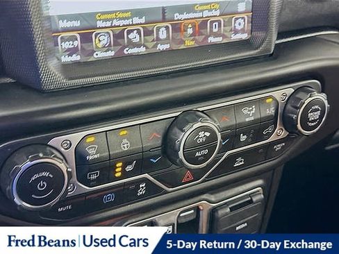 Used 2022 Jeep Wrangler Unlimited Sahara w/ Cold Weather Group image 25