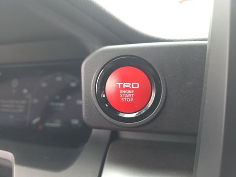 Used 2024 Toyota Tacoma TRD Sport image 25