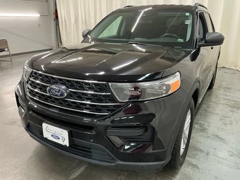 Used 2023 Ford Explorer XLT RWD image 8