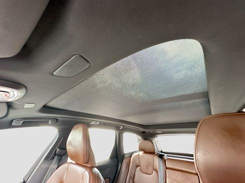 Used 2021 Volvo XC60 T5 Inscription w/ Protection Package Premier FWD image 22