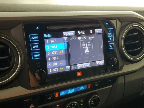 Used 2017 Toyota Tacoma SR image 16