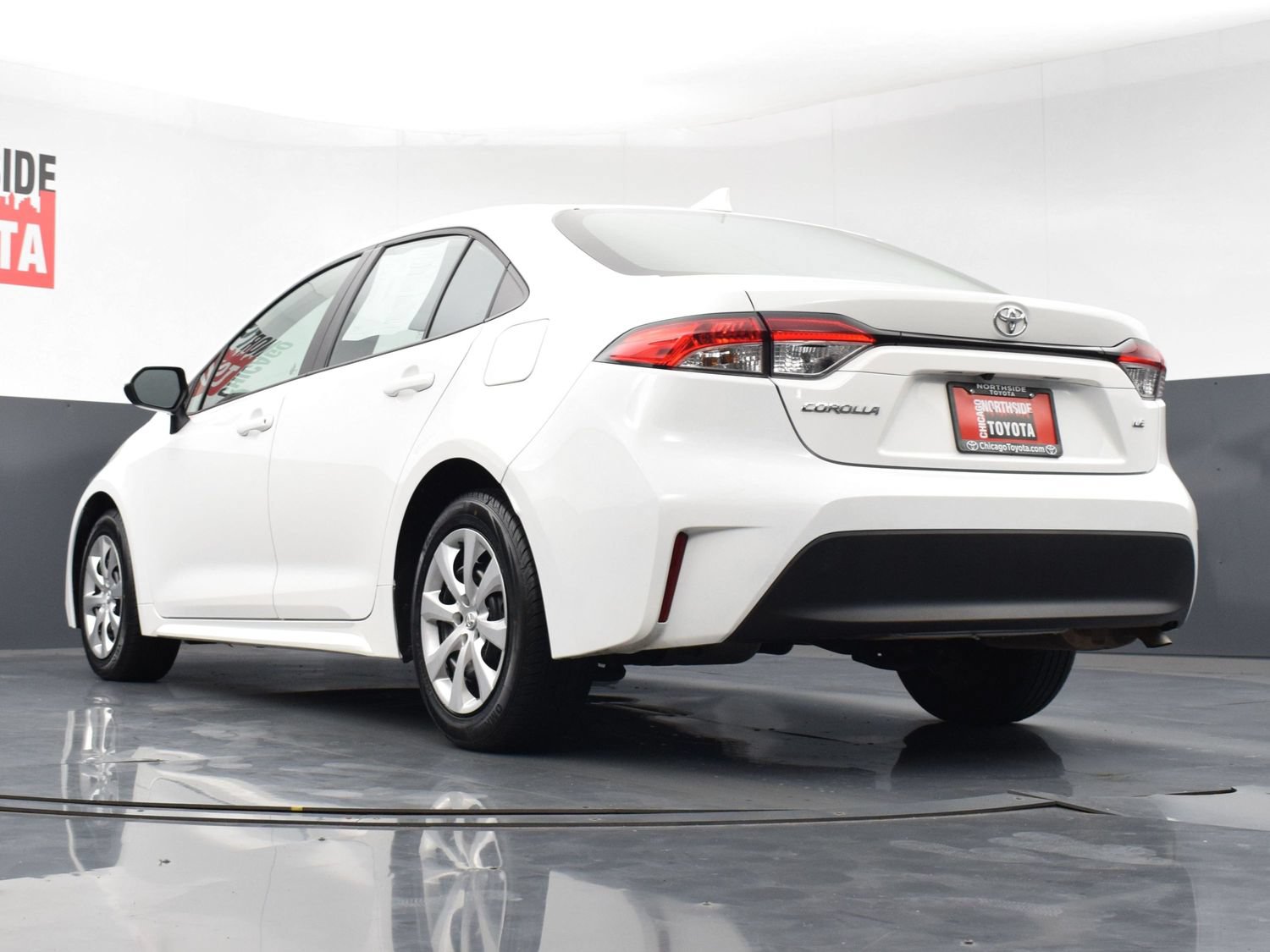 Used 2025 Toyota Corolla LE FWD image 26