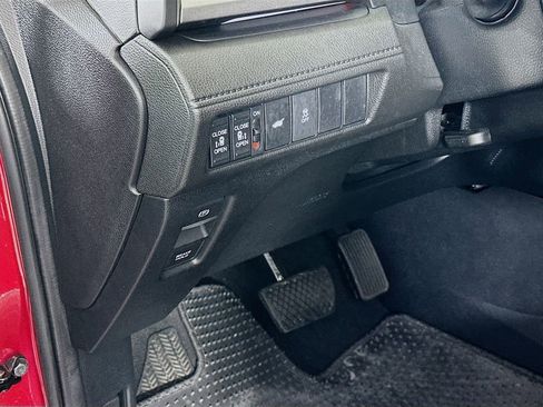 Used 2025 Honda Odyssey Sport-L image 10