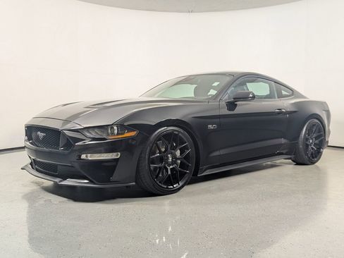 Used 2023 Ford Mustang GT RWD image 3