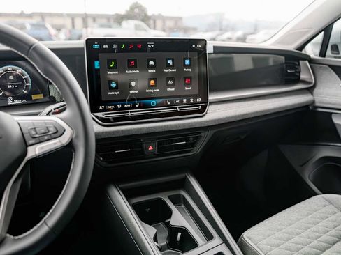 New 2026 Volkswagen Tiguan S image 8