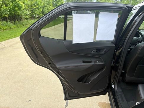 Used 2024 Chevrolet Equinox RS AWD/4WD image 39