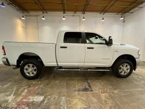 Used 2024 RAM 2500 Big Horn w/ Off Road Package AWD/4WD image 6