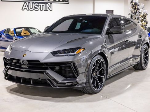 Used 2023 Lamborghini Urus Performante image 12