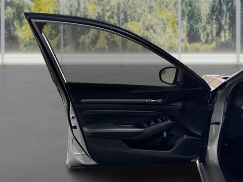 Used 2021 Nissan Altima 2.5 SV image 19