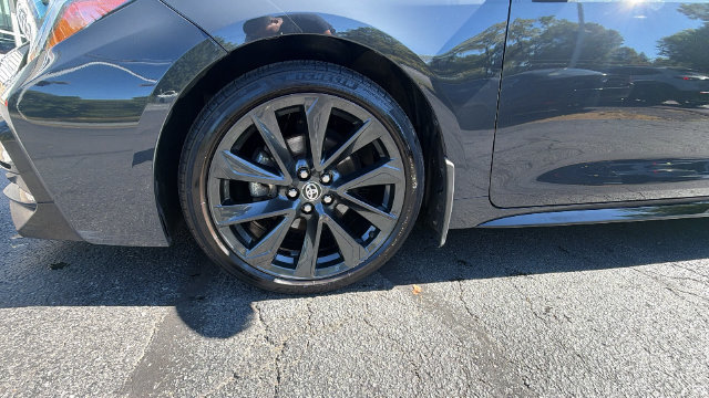 Used 2023 Toyota Corolla SE w/ SE Premium Package FWD image 9