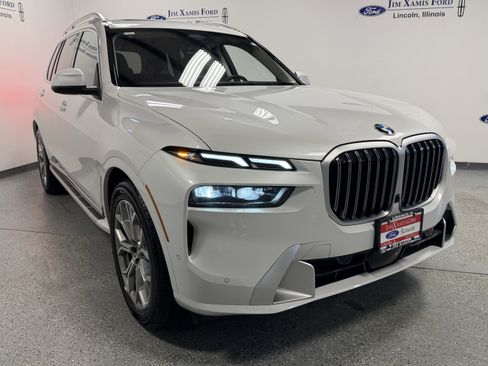 Used 2025 BMW X7 xDrive40i w/ Premium Package AWD/4WD image 42
