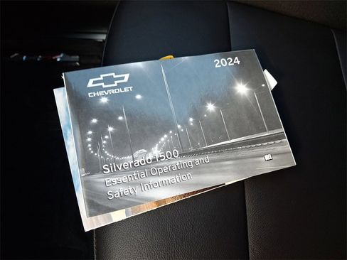 Used 2024 Chevrolet Silverado 1500 LT Trail Boss w/ LT Trail Boss Premium Package image 25