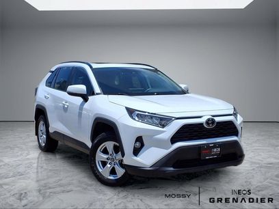 Used 2021 Toyota RAV4 XLE w/ Convenience Package