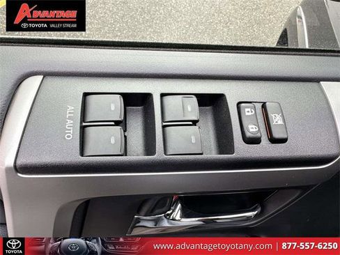 Certified 2024 Toyota 4Runner SR5 Premium image 20