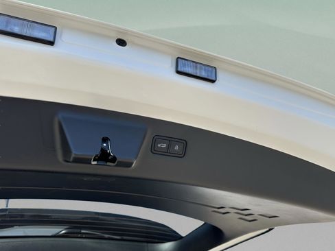 New 2026 Hyundai Santa Fe Limited FWD image 7