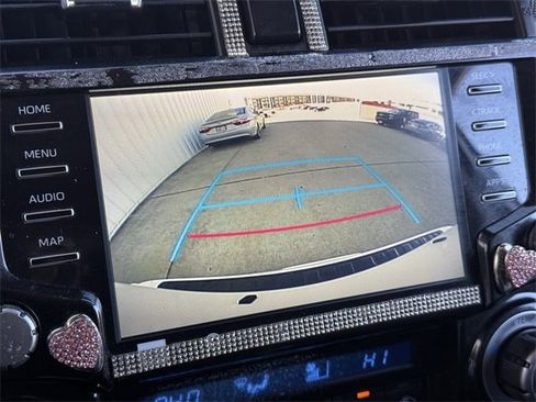 Used 2020 Toyota 4Runner Limited image 18