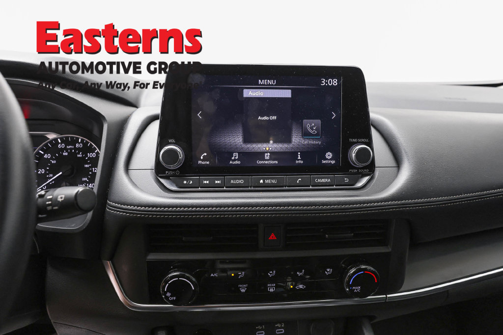 Used 2024 Nissan Rogue S AWD/4WD image 13