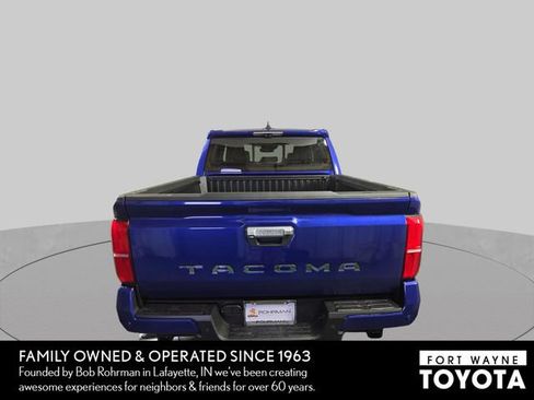 Used 2025 Toyota Tacoma Limited AWD/4WD image 8