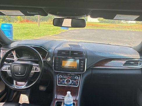 Used 2019 Lincoln Continental Reserve w/ Rear-seat Package AWD/4WD image 8