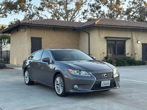 Used 2013 Lexus ES 350 ES 350 Sedan 4D image 1