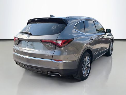Used 2023 Acura MDX SH-AWD w/ Advance Package image 3