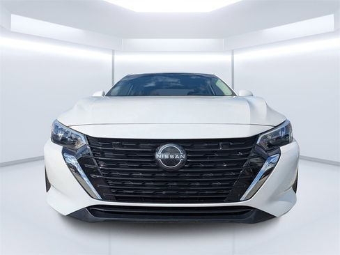 Used 2024 Nissan Sentra S image 8