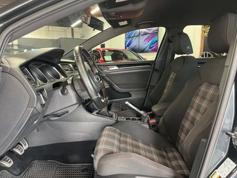 Used 2017 Volkswagen GTI 4-Door FWD image 38