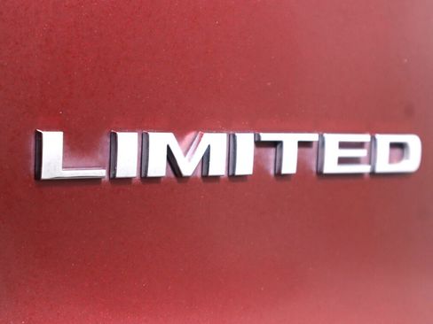 Used 2019 Jeep Cherokee Limited AWD/4WD image 43