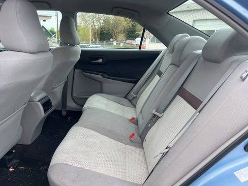 Used 2012 Toyota Camry LE image 16