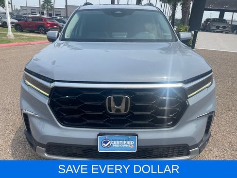 Used 2023 Honda Pilot Touring image 2