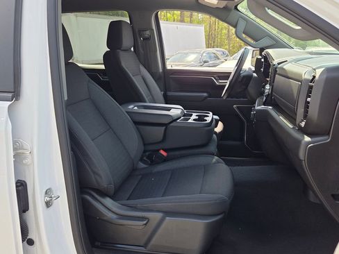 Used 2025 Chevrolet Silverado 1500 LT image 15