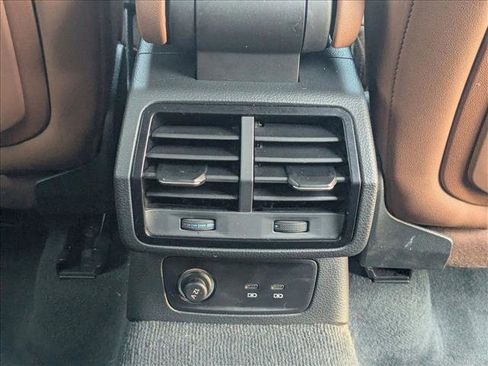 Used 2020 Audi Q3 2.0T Prestige w/ Prestige Package image 17