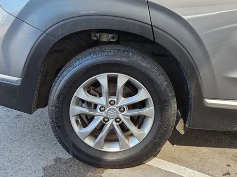 Used 2019 Hyundai Santa Fe SE w/ Cargo Package image 25