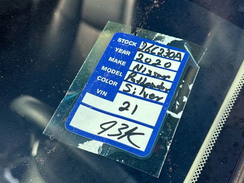 Used 2020 Nissan Pathfinder SL image 27