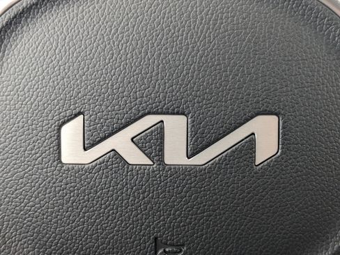 New 2026 Kia Carnival SX FWD image 39
