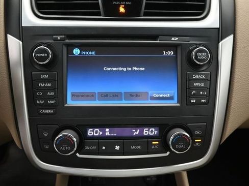 Used 2016 Nissan Altima 2.5 SL w/ 2.5 Technology w/LED Package FWD image 16