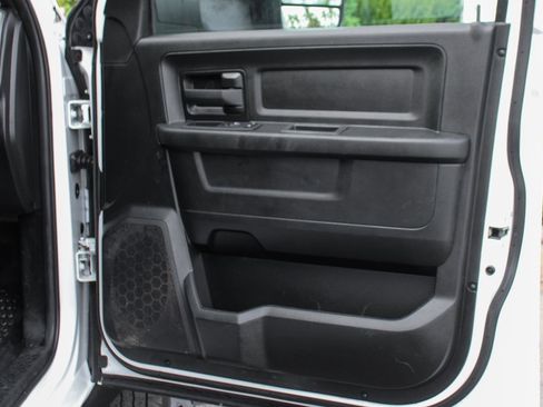 Used 2022 RAM 5500 Tradesman w/ Chrome Appearance Group image 40