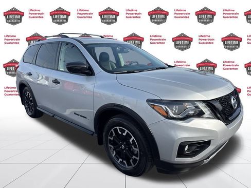 Certified 2020 Nissan Pathfinder SL image 3