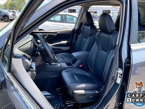 Certified 2023 Subaru Forester Limited AWD/4WD image 8