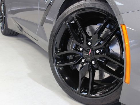 Used 2016 Chevrolet Corvette Stingray Coupe w/ 2LT Preferred Equipment Group image 23