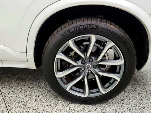 Used 2019 Volvo XC90 T5 Momentum w/ Protection Package Premier FWD image 9