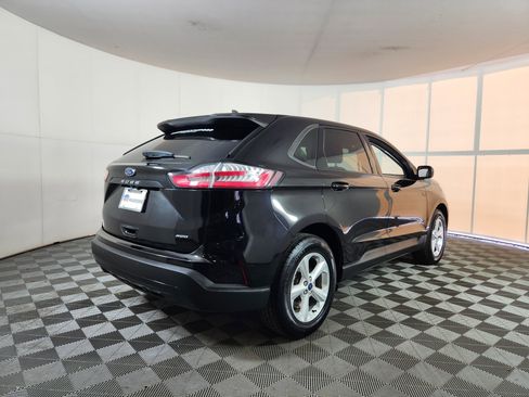 Certified 2021 Ford Edge SE image 7