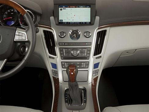 Used 2010 Cadillac CTS Premium RWD image 44