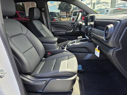 Used 2026 Chevrolet Colorado Trail Boss AWD/4WD image 18