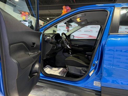 Used 2021 Nissan Kicks S image 6