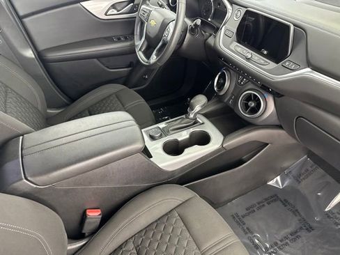 Used 2022 Chevrolet Blazer LT FWD image 25