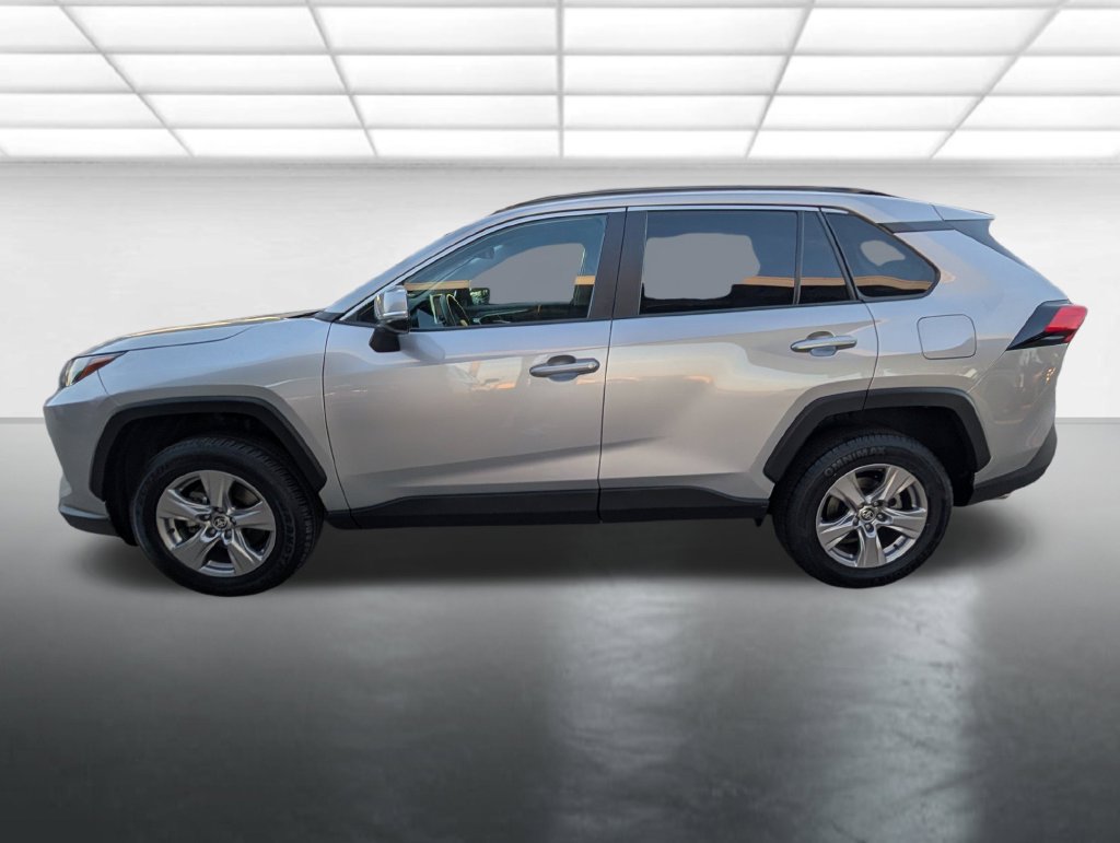 Used 2025 Toyota RAV4 XLE w/ Weather Package AWD/4WD image 24