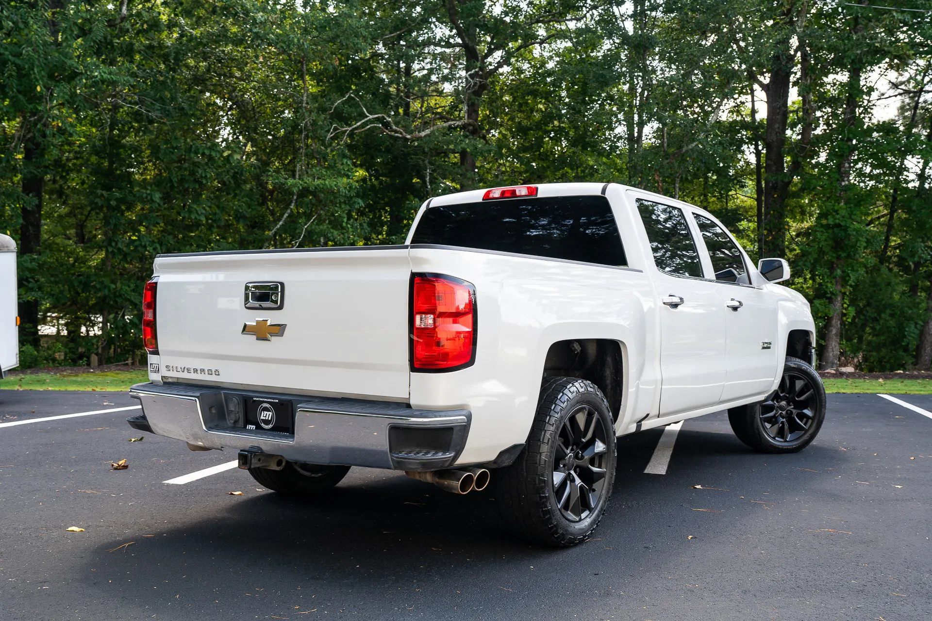 Used 2018 Chevrolet Silverado 1500 LT w/ All Star Edition RWD image 2